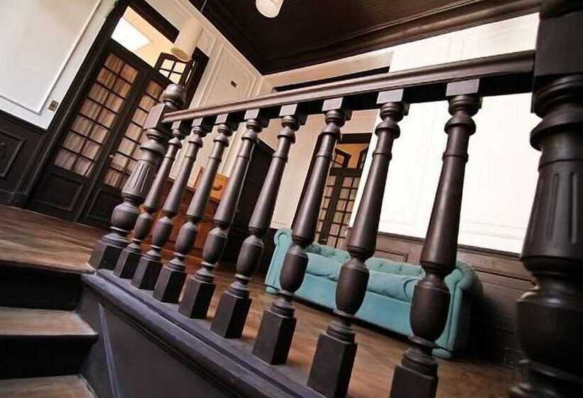 فندق صغير Santiago Backpackers