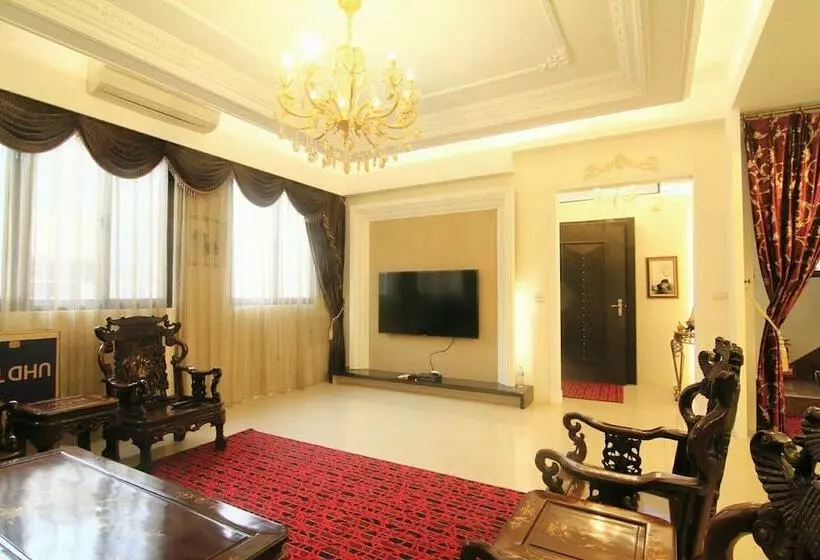 تختخواب و صبحانه Farola Homestay