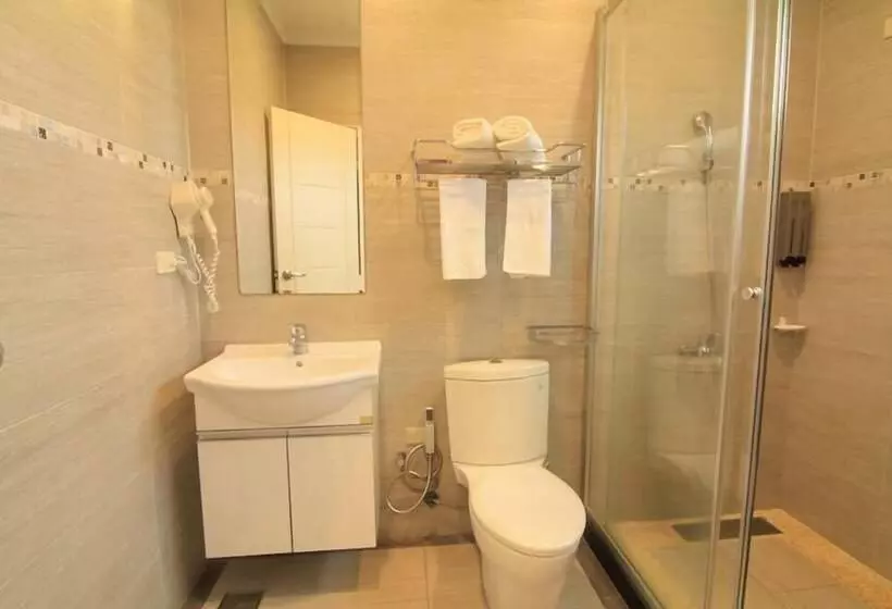 تختخواب و صبحانه Farola Homestay