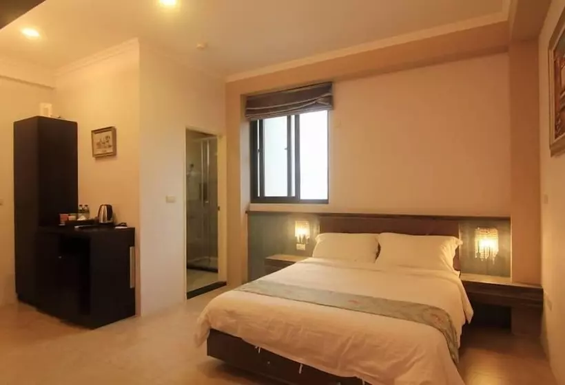تختخواب و صبحانه Farola Homestay