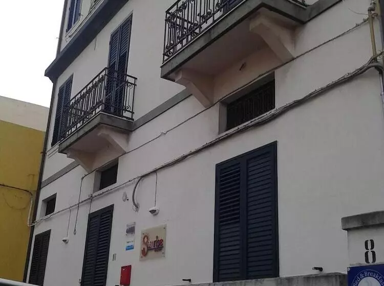 تختخواب و صبحانه La Casa Di Ermelinda