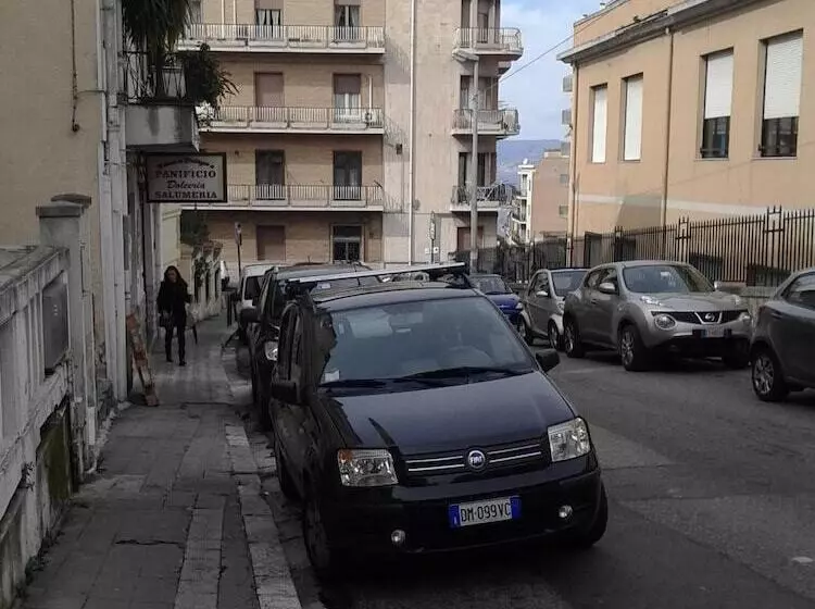 تختخواب و صبحانه La Casa Di Ermelinda