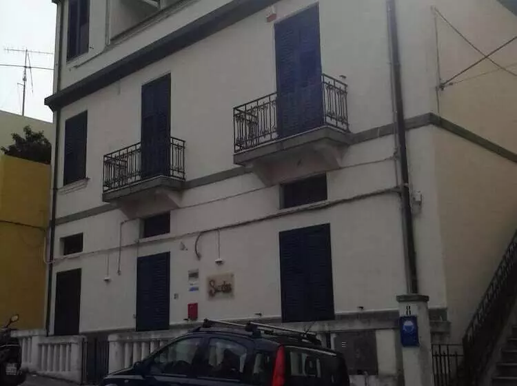 تختخواب و صبحانه La Casa Di Ermelinda