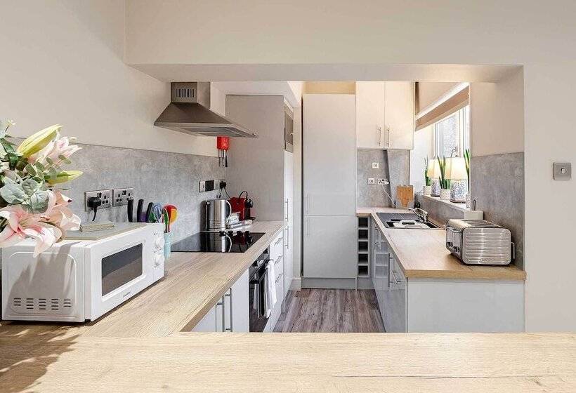 Craignish Apartments