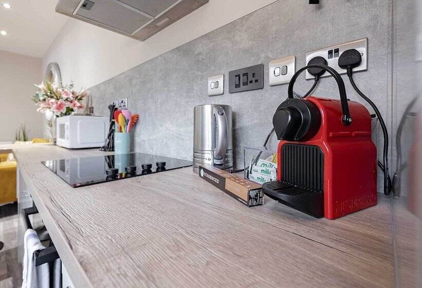 Craignish Apartments