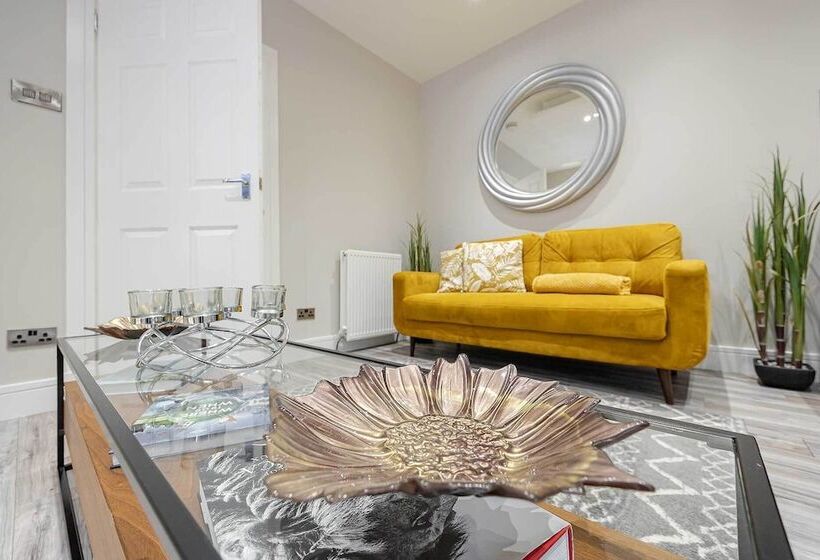 Craignish Apartments