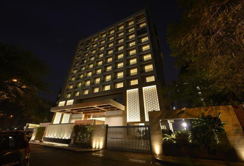 Genesis Hotel Near Mumbai Airport