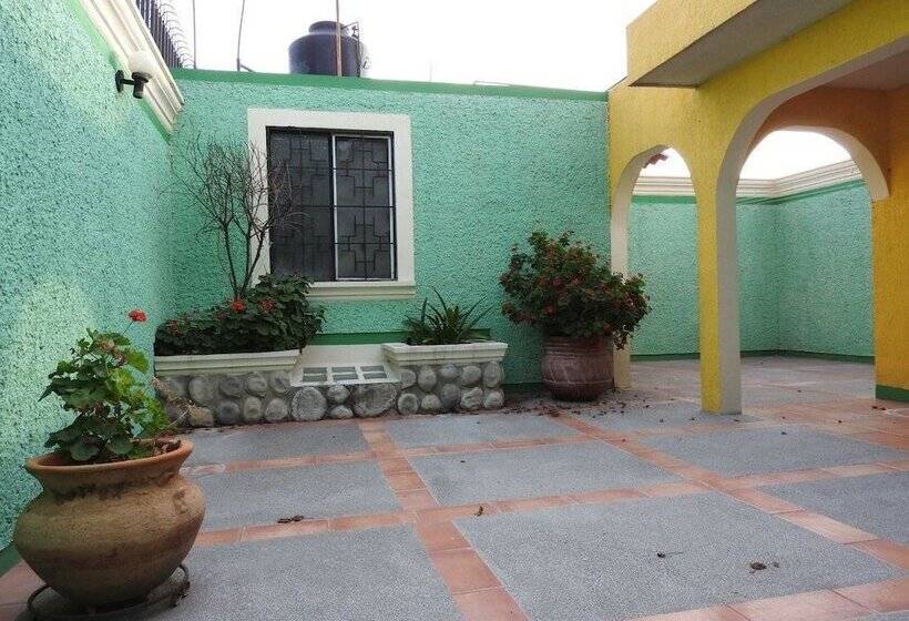 Hostal San Jemo León Hostel