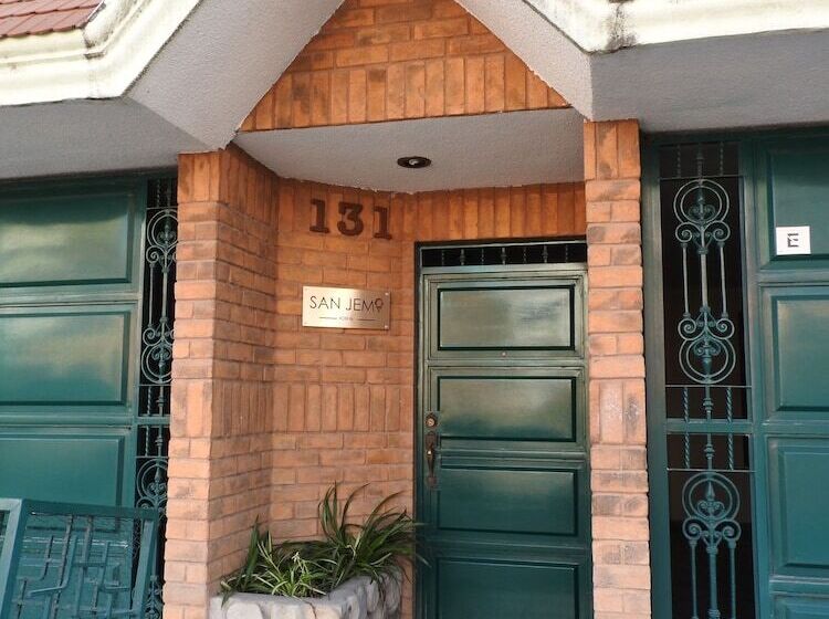 Hostal San Jemo León Hostel