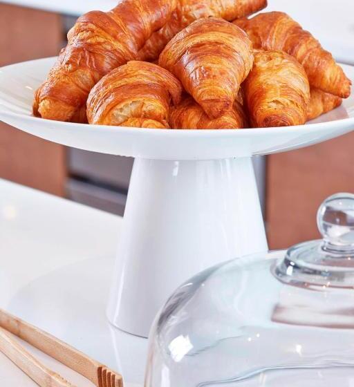 Ac Hotel By Marriott Des Moines East Village