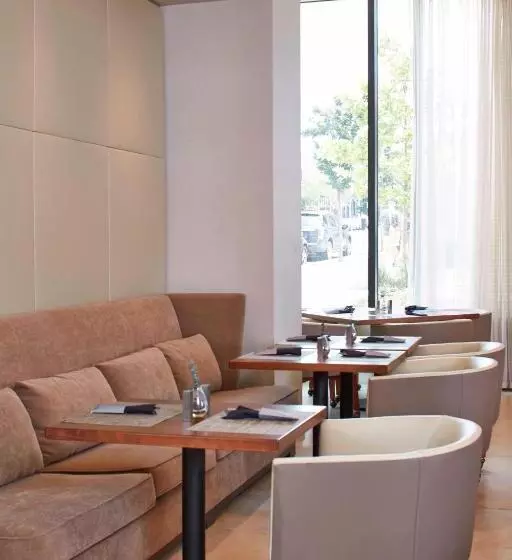 Ac Hotel By Marriott Des Moines East Village