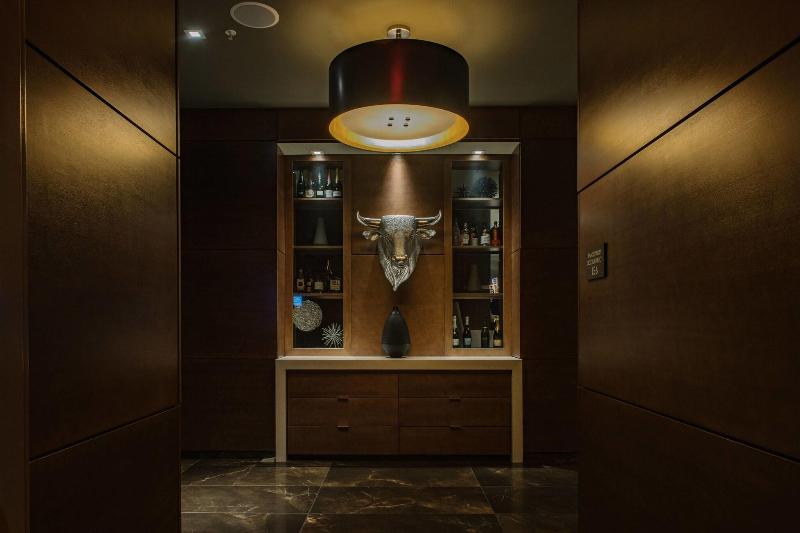 Ac Hotel By Marriott Des Moines East Village