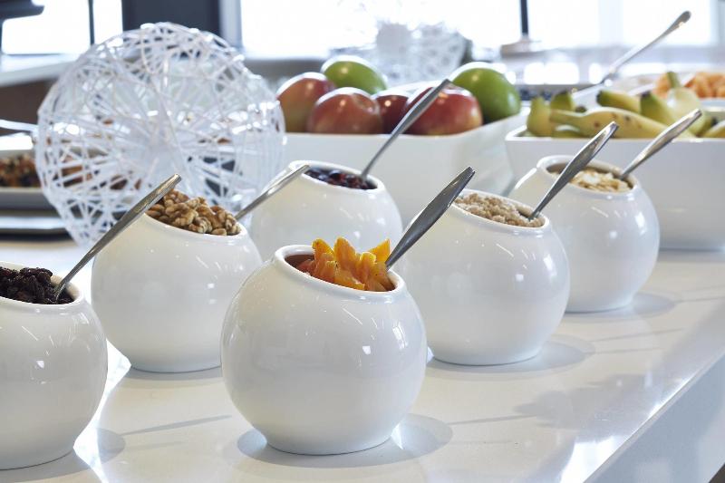 Ac Hotel By Marriott Des Moines East Village