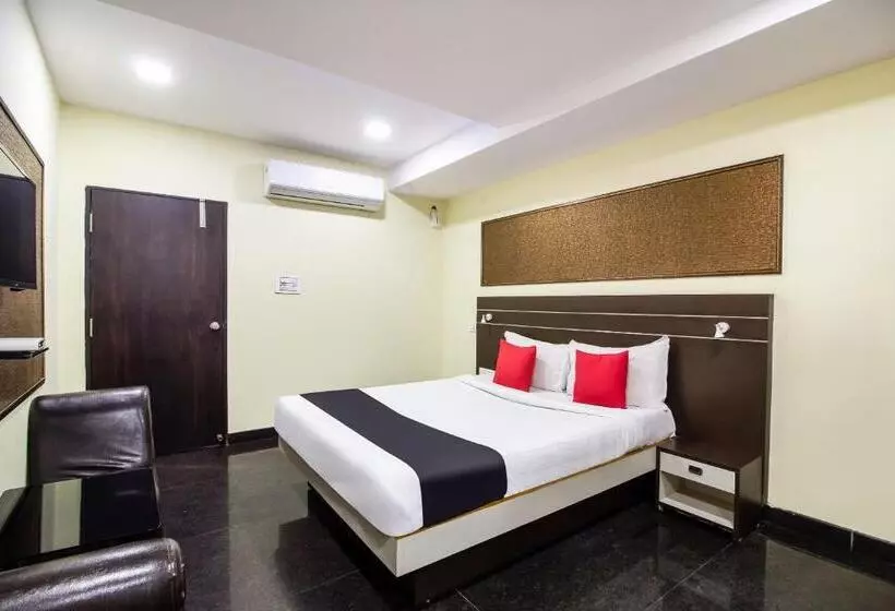 هتل Capital O Sri Navya Grand Near Nexus Hyderabad