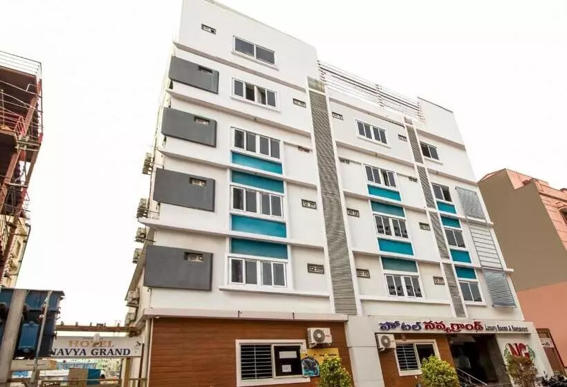 هتل Capital O Sri Navya Grand Near Nexus Hyderabad
