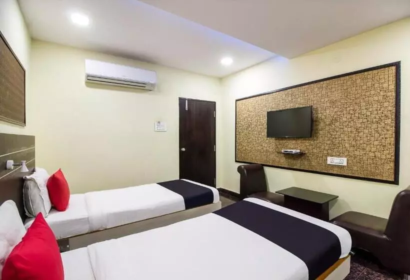 هتل Capital O Sri Navya Grand Near Nexus Hyderabad