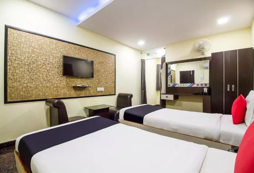 هتل Capital O Sri Navya Grand Near Nexus Hyderabad