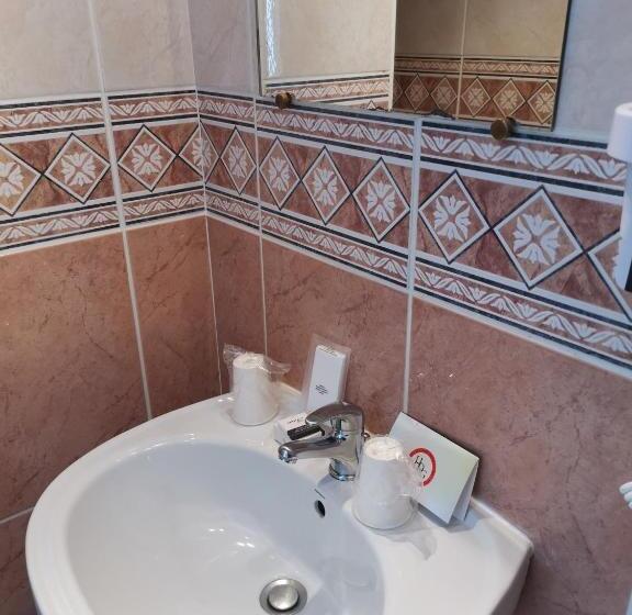 호텔 De La Gare Troyes Centre