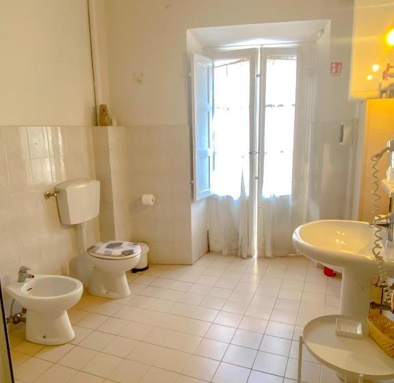 Hotel Guest House Santa Giustina Lucca Centro Storico