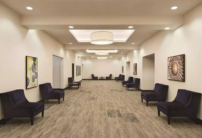 هتل Hyatt Place Chicago Ohare Airport