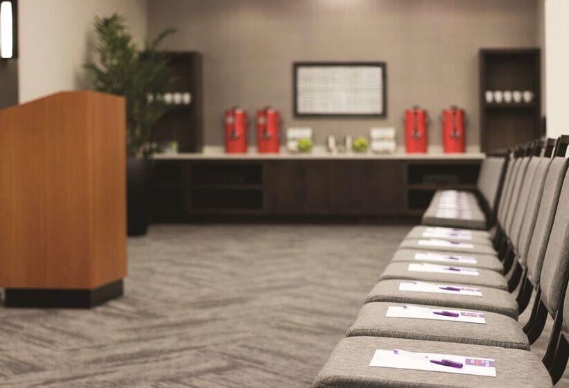 هتل Hyatt Place Chicago Ohare Airport