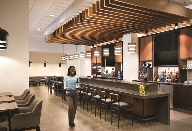 هتل Hyatt Place Chicago Ohare Airport