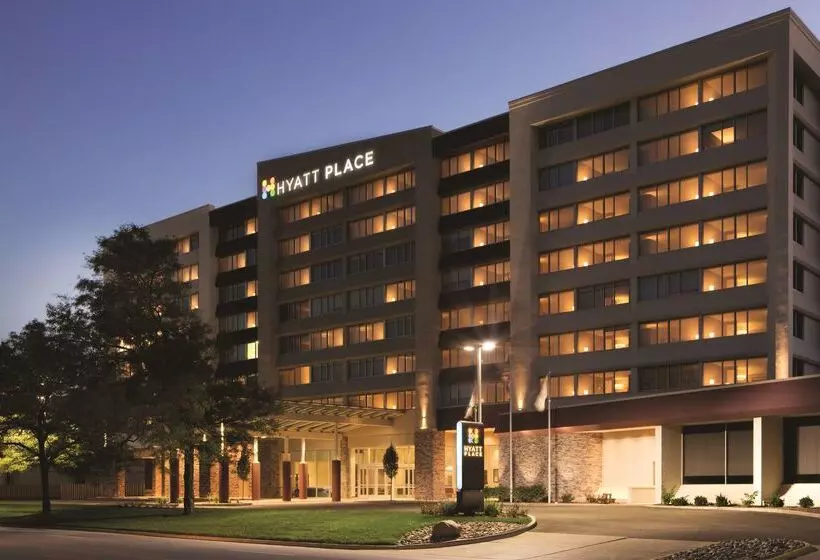 هتل Hyatt Place Chicago Ohare Airport