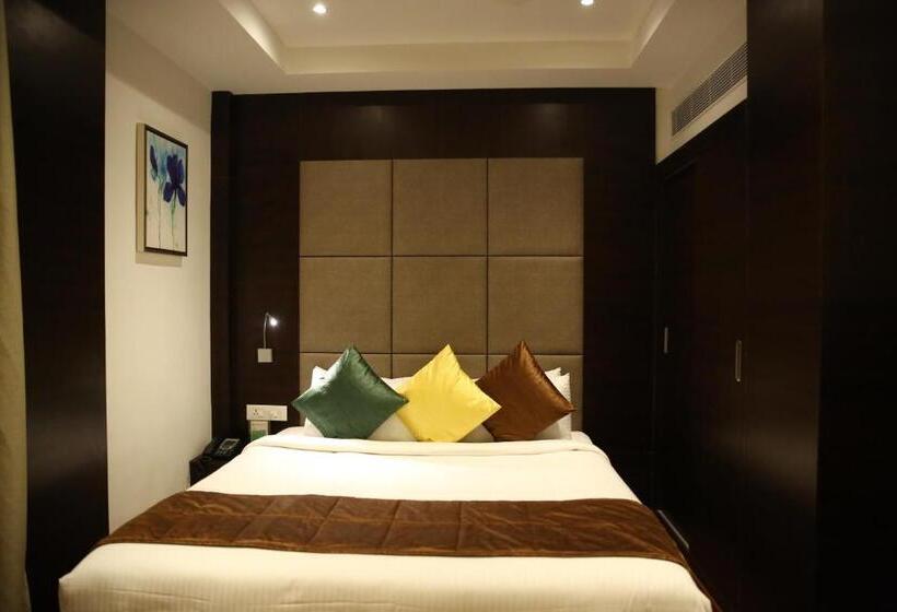 בית מלון כפרי Khanna Fiesta