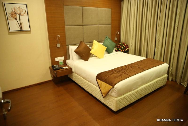 בית מלון כפרי Khanna Fiesta