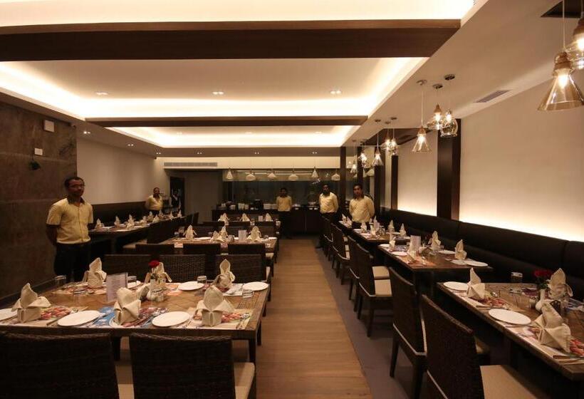 בית מלון כפרי Khanna Fiesta