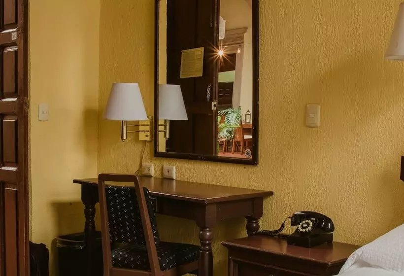 هتل Posada San Agustin