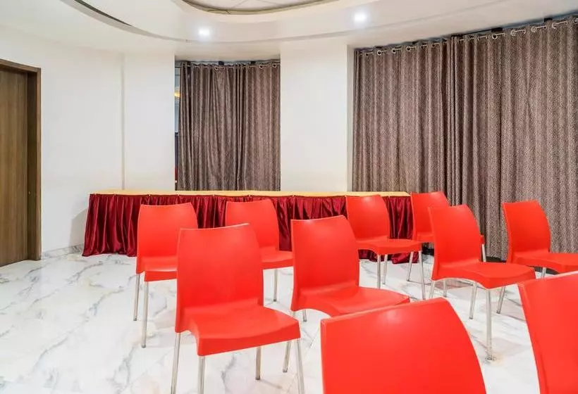 ホテル Shivas Inn, Kolhapur