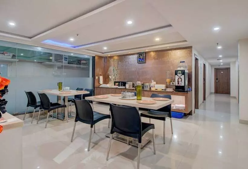 Hotelli Treebo Mvp Grand
