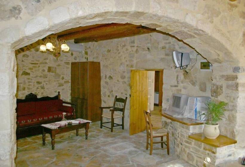 هتل Vafes Traditional Stone Houses