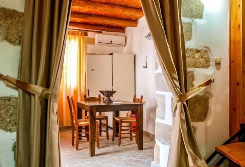 هتل Vafes Traditional Stone Houses