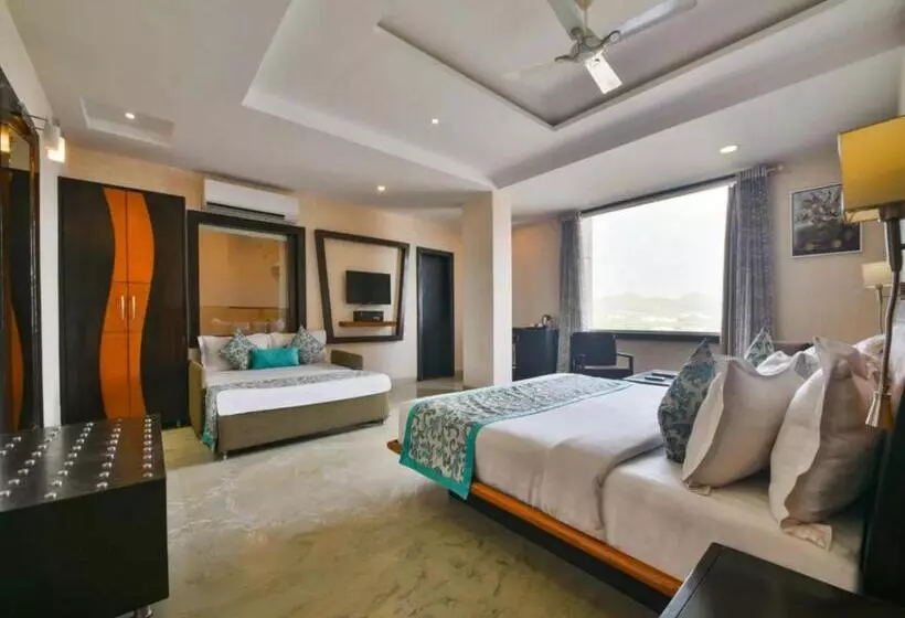 Hotel Yois