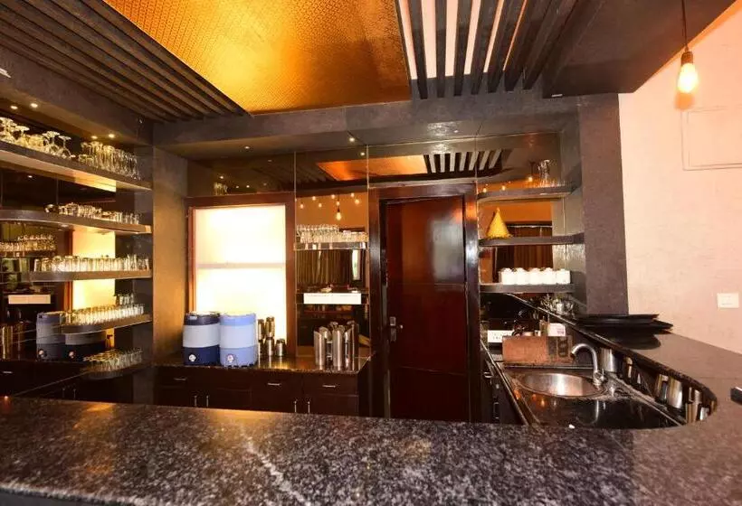 Hotel Yois