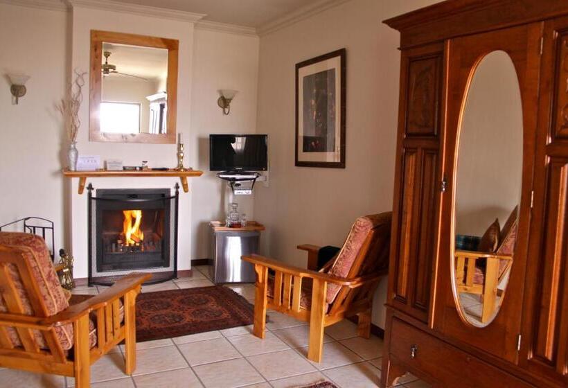 ペンション Red Mountain House