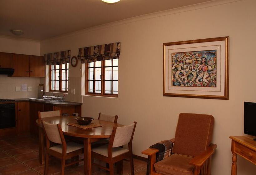 ペンション Red Mountain House