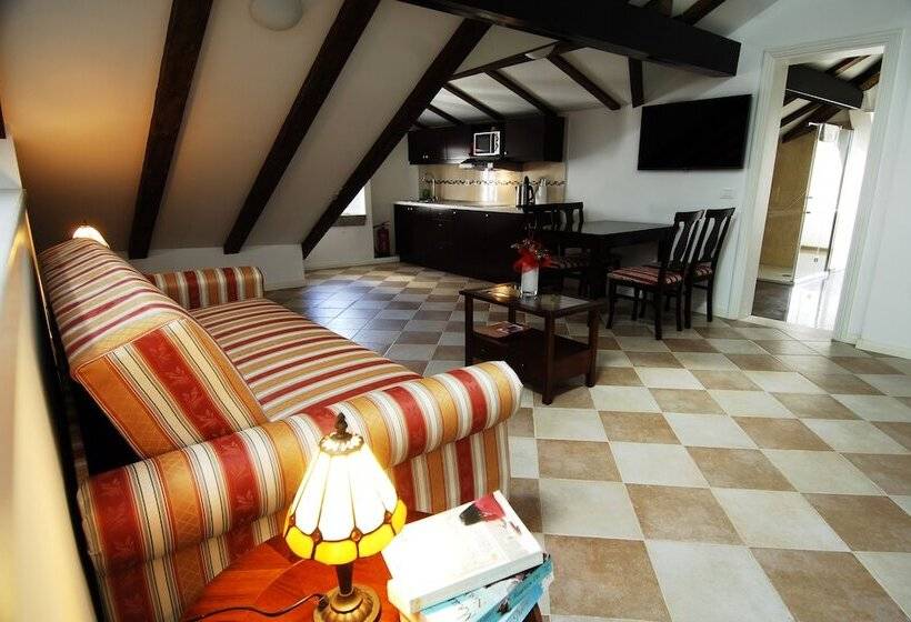 Sunce Palace Apartments With Free Offsite Parking