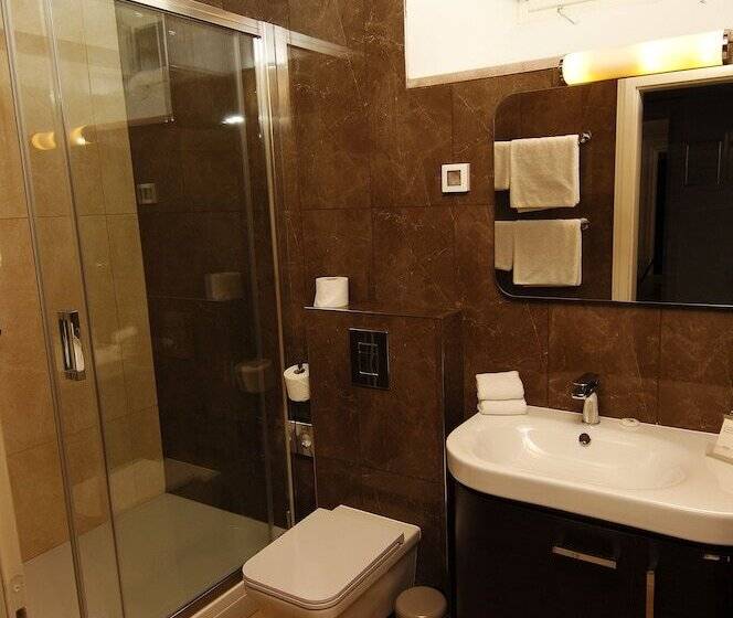 Sunce Palace Apartments With Free Offsite Parking