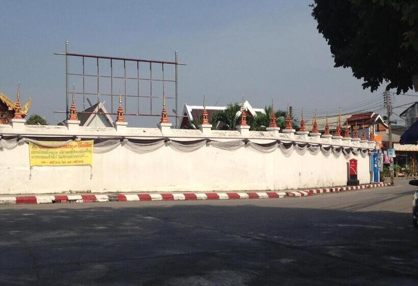 Schronisko Baan Bua Guest House