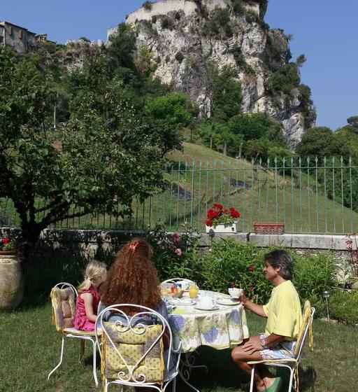 ベッドアンドブレックファースト Au Relais Fleuri