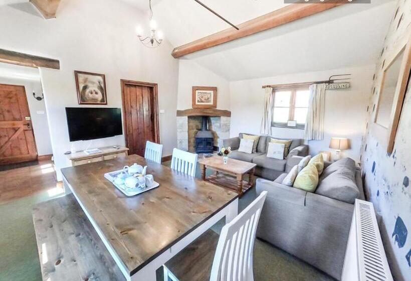 تختخواب و صبحانه Beeches Farmhouse Country Cottages & Rooms