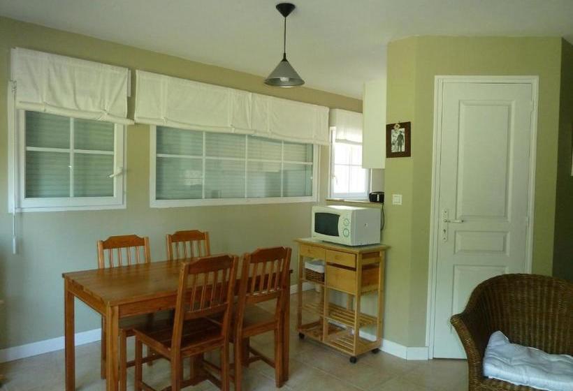 تختخواب و صبحانه Bienvenue à La Ville Es Gris