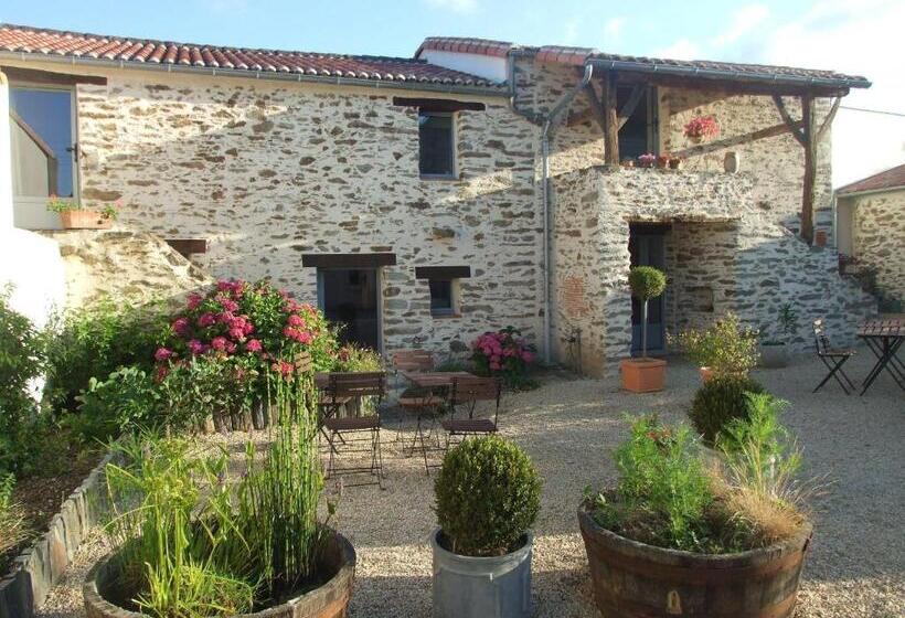 ベッドアンドブレックファースト Fleur De Vigne