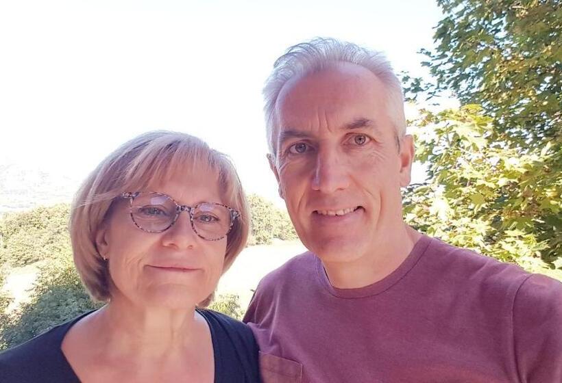 Bed and Breakfast La Coustille Chambres Et Table D Hôtes