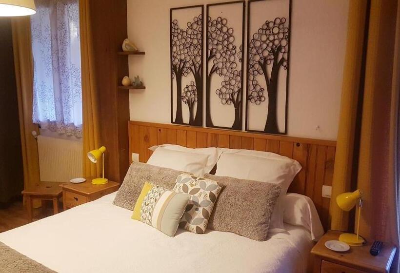 Bed and Breakfast La Coustille Chambres Et Table D Hôtes