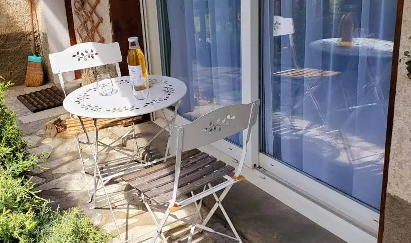 ベッドアンドブレックファースト La Coustille Chambres Et Table D Hôtes