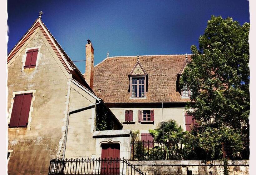 مبيت وإفطار La Devinie